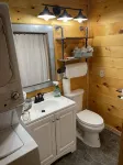 100 Aker Wood Barndominium Loft!! Two bedroom. All Amenities Provided! - WiFi