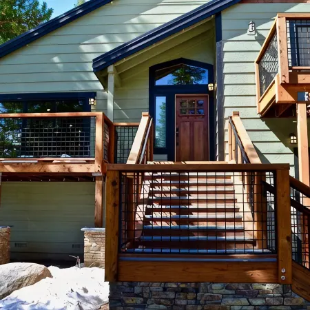 North Star Cabin! 5 Beds - 5 Baths - 5 Stars!