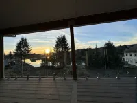 Eagle’s Nest River and Mountain View.  Walking Distance to the Airport. - マウンテンビュー