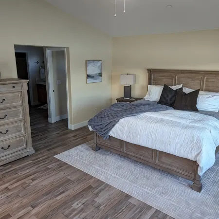 Luxury Lakefront Escape with Stunning Views at Sparks Marina