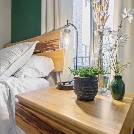 Luxury Mid-century Condo, Cozy & Fully Remodeled. Stocked with Many Extras!