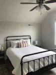 Private Scenic Stay at Sycamore Lane - 3-Star