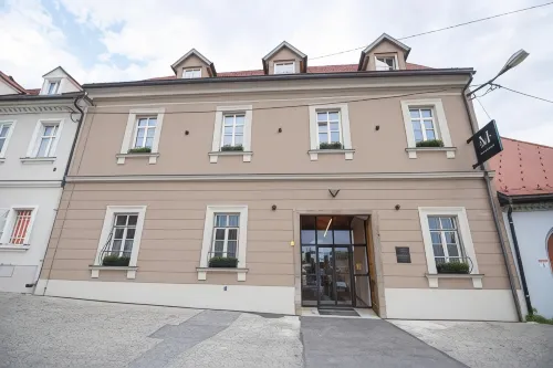 Hotel Maribor & Garden Rooms - Vuoristonäköala