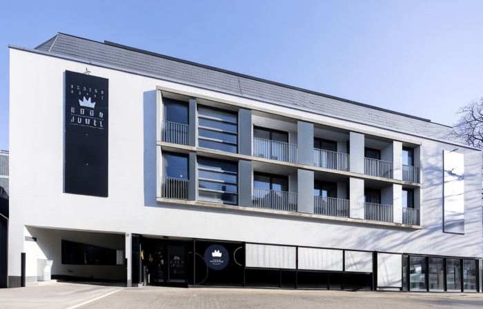 Digital Hotel Kronjuwel by Bright Waldkirch - Self Check-in I Niro