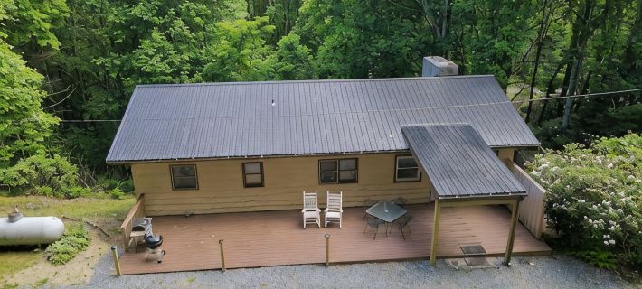 Boone/Banner Elk 3 Bedroom Pet Friendly Mountain Home Hotels in Watauga