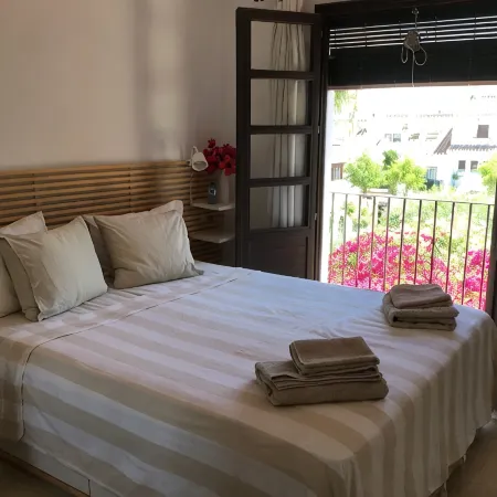 charming, quiet , white house in the center of Marbella