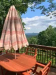 Secluded & Romantic, Blowing Rock, Views, Hot Tub - the Red Rover - Wifi