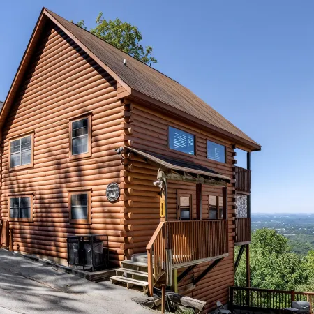 100-Mile Views! Near Dollywood! Pool & Hot Tub! King Beds & Arcade!