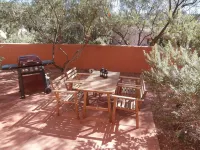 Luxurious, Upscale Townhome In Sedona. Super clean, gourmet kitchen, comfy beds! - Balcony