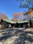Northwoods Rustic Lodge steps away from Round Lake in Richardson Bay & Pontoon - 5 Sao