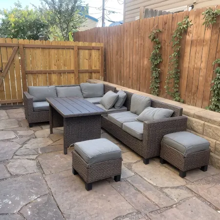 Downtown Boulder Oasis. 3 Blocks from Pearl St Mall. 4 bedrooms and 2 full baths