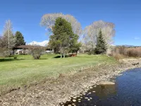 Riverside Home, Private Fishing, Barrel Sauna, Fire Pit - 4-Star
