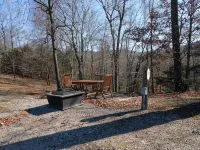 Between Fall Creek Falls, Burgess Falls and Rock Island State Parks - Homestays