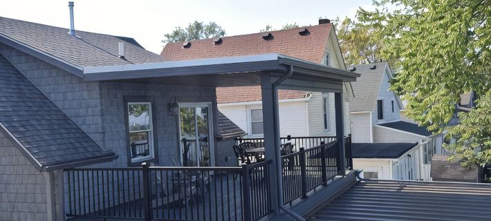 LAKESIDE RETREAT-Overlooking the scenic beauty of Lake Erie, Lorain,Ohio Hotels in Lorain County