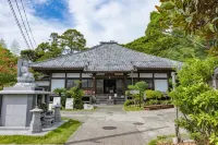 TEMPLE STAY KAN - Parkplatz