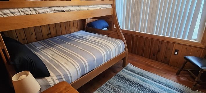 2 bedroom Cabin, perfect beach getaway Ξενοδοχεία στην πόλη Alcona County