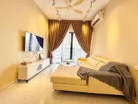 Kingsbay Danga Bay Country Gardens by Luxecocoo CK - Pet friendly