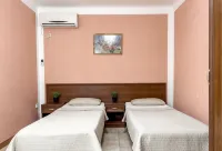 Viva Silviia Hotel - Guest houses