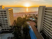 Sunny & Comfy ~ Steps to Siesta Key Beach ~ Pool! - 3-Star
