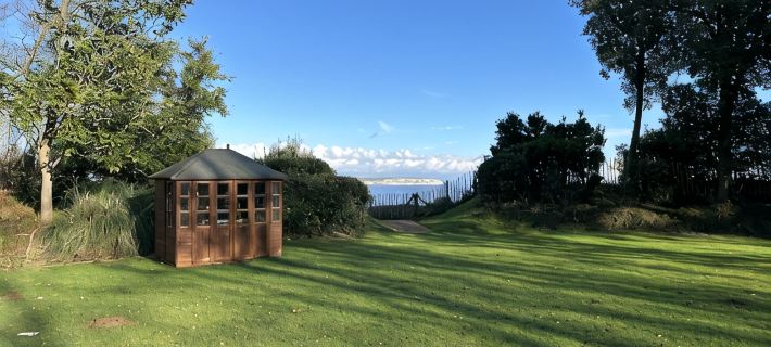 Stylish 1 Bed Apartment with Sea views Hotels in Shanklin