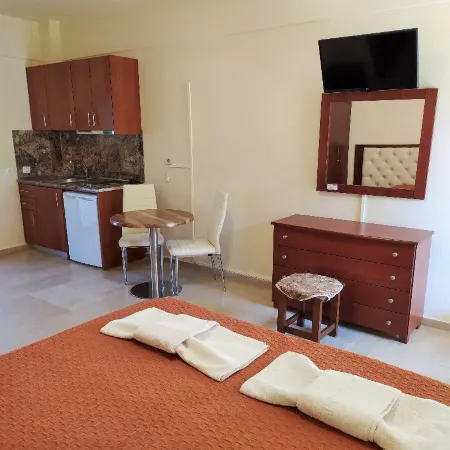Toula's Apartments