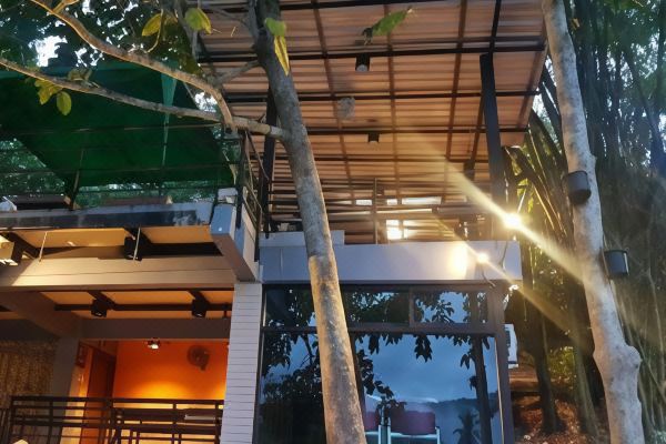 Kaengkrachan River Hut_1