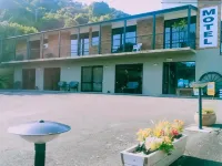 Sundowner Motel