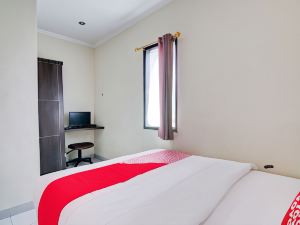 OYO 92861 Raya Guest House Syariah