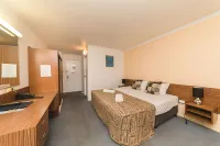Hampton Villa Motel Hotels near FLOW Visitors Centre