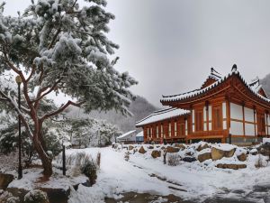 Hwacheon Dagagada Hanok Stay