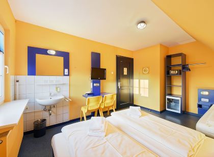 Bed'NBudget Expo-Hostel Rooms