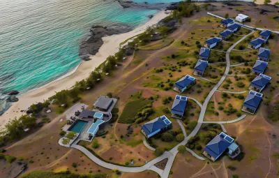 Constance Tekoma Hotel dekat Trou d'Argent Beach