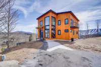 Custom Windham Mtn Villa w/ Pool, Theater & Views! - Homestays