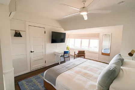 Newport Beach Hotel
