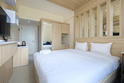 Elegant Studio Apartment @ Bogorienze Resort by Travelio Các khách sạn ở Tamansari