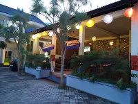 Clover Homestay Hotel dekat Bee Jay Indra Loka