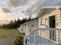 Sea Breeze Cottages Hotels in Victoria County