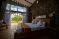 Imbogo Diners and Lounge Hotels in Bufumbira