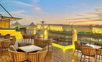 New Museum ,Pyramids inn