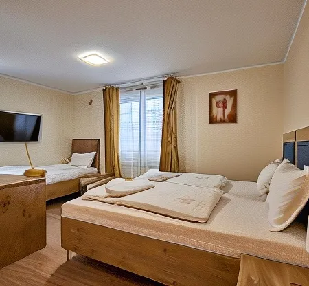 Hotel Isha Отели рядом с достопримечательностью «Хеддерхайм»
