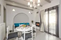 Santa Katerina Apartments & Studios