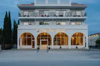 Blue Bay Hotel Các khách sạn gần The Aquaduct