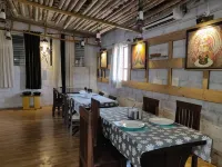 Hotel Mudra Midtown Suites & Rooms - breakfast