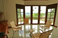 Pearl House