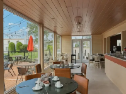 Auberge le Parasol Hotels in Chicoutimi