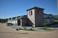 Motel 6 Brenham, TX