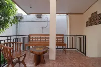 RedDoorz Near RS Awal Bros Sudirman Pekanbaru Hotel a Marpoyan Damai