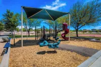 Tucson Pool Home -  Pets, Putting Green, No Hidden Fees - Jacuzzi
