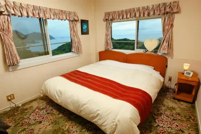 Koibito Misaki Pension Marine Mates Hotels near Lover’s Cape