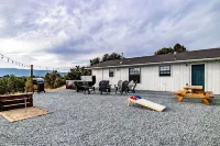 Fantastic Views w/ Hottub,  Firepit & Horseshoes